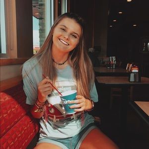 Meet your Posher, Leigh ann